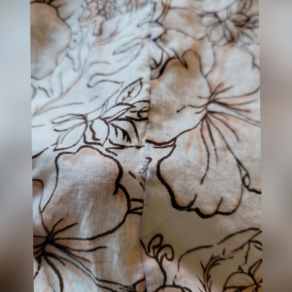 Roxy floral white and pink tank top - Picture 4 of 4